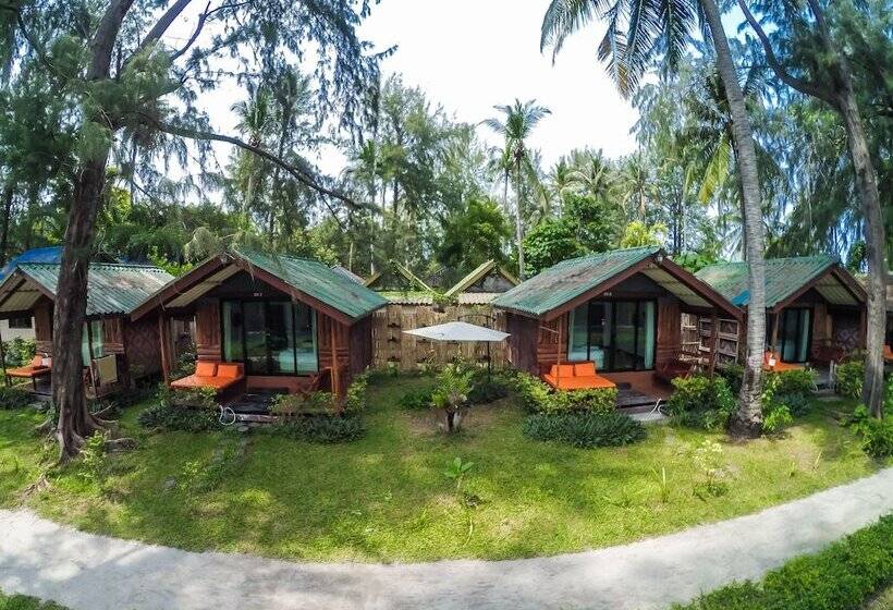 غرفة قياسية, Salisa Resort