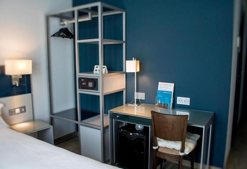 غرفة قياسية فردية, Santa Eulalia