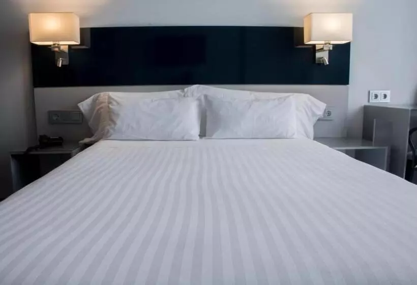 Standardzimmer (behindertengerecht), Santa Eulalia