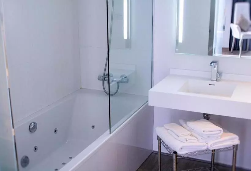 Executive Suite, Santa Eulalia
