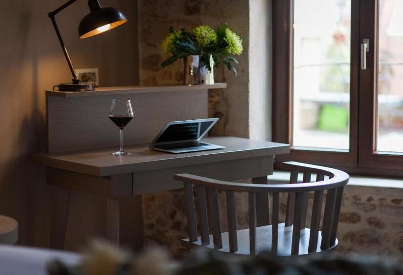 高级套房, Serenissima Boutique