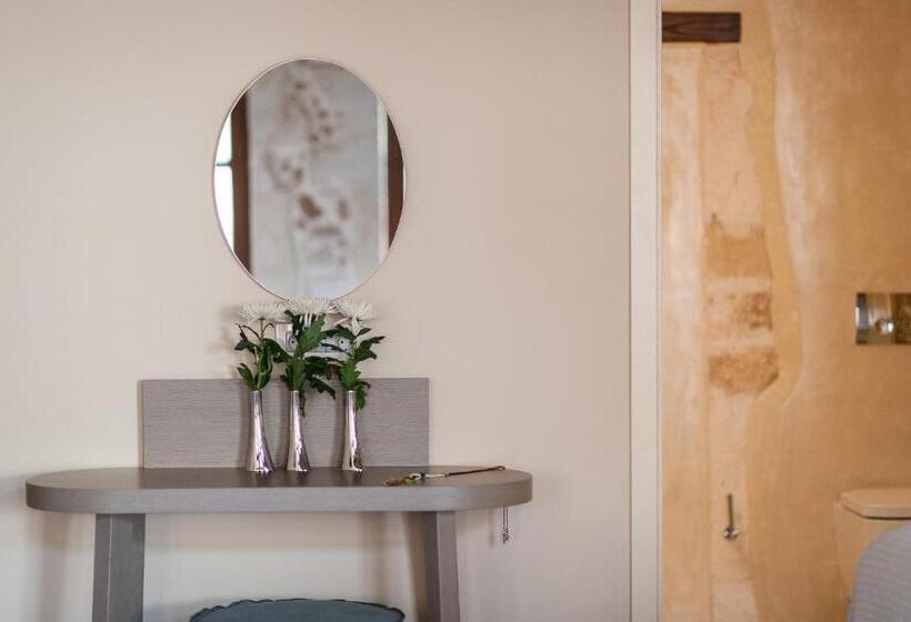 高级套房, Serenissima Boutique