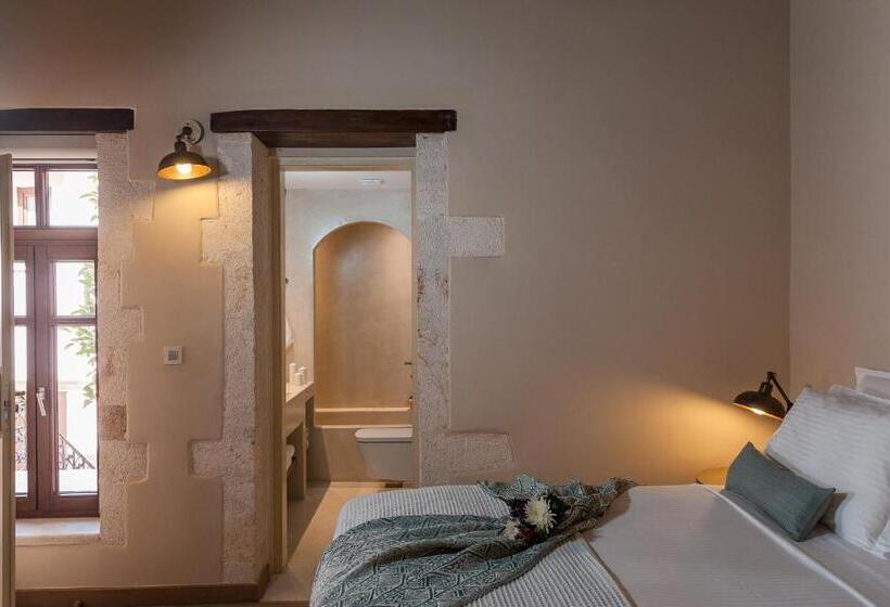 标准间, Serenissima Boutique