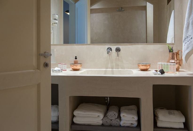 小型套房, Serenissima Boutique