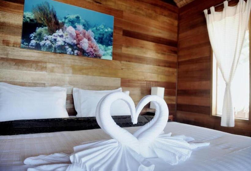 스탠다드 방갈로, Ten Moons Lipe Resort