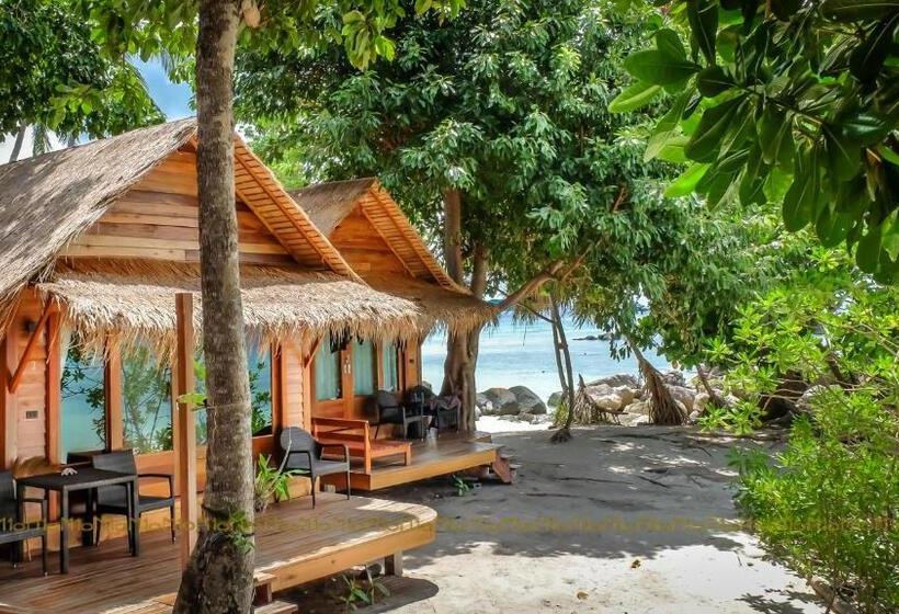 스탠다드 방갈로, Ten Moons Lipe Resort