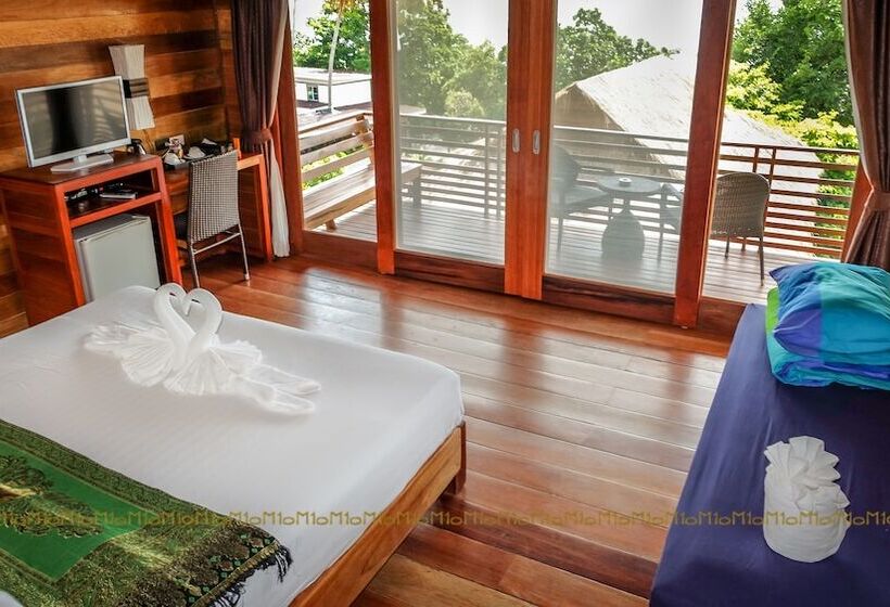 Бунгало Стандарт, Ten Moons Lipe Resort