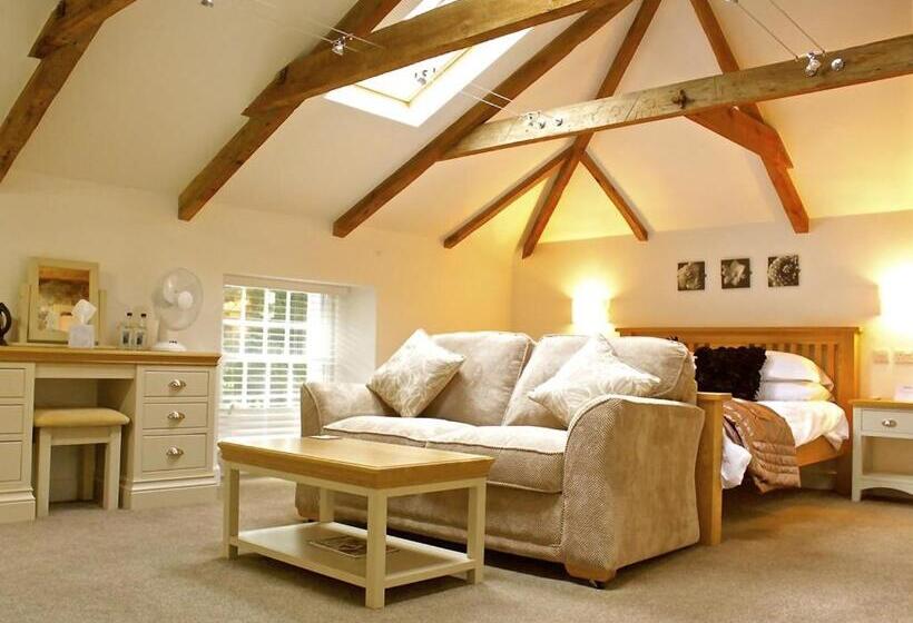 Трехместный Номер Superior, The Britannia Inn & Waves Restaurant