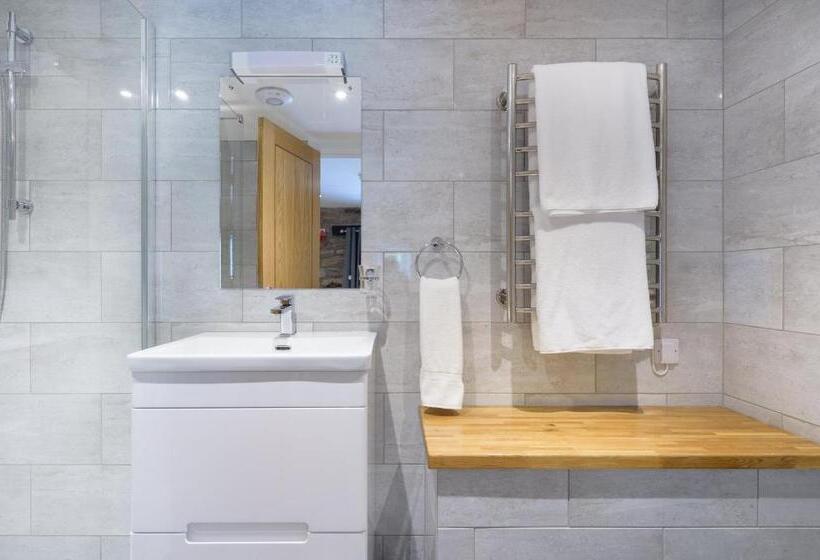 Номер Superior, The Britannia Inn & Waves Restaurant