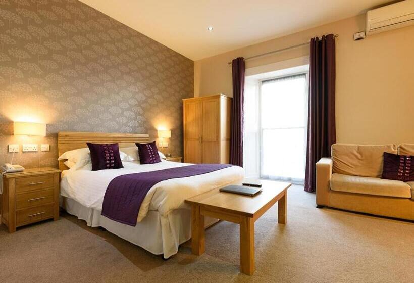 Четырехместный Номер Superior, The Britannia Inn & Waves Restaurant