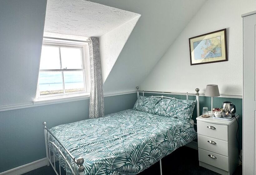 غرفة قياسية فردية حمام مشترك, The Angove