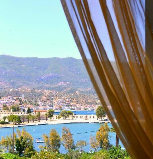 اتاق استاندارد با چشمانداز دریا, Saga