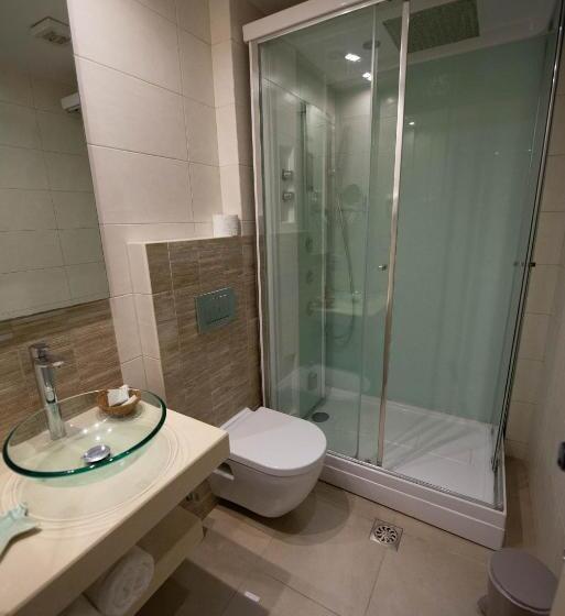 اتاق سوپریور با چشمانداز دریا, Saga