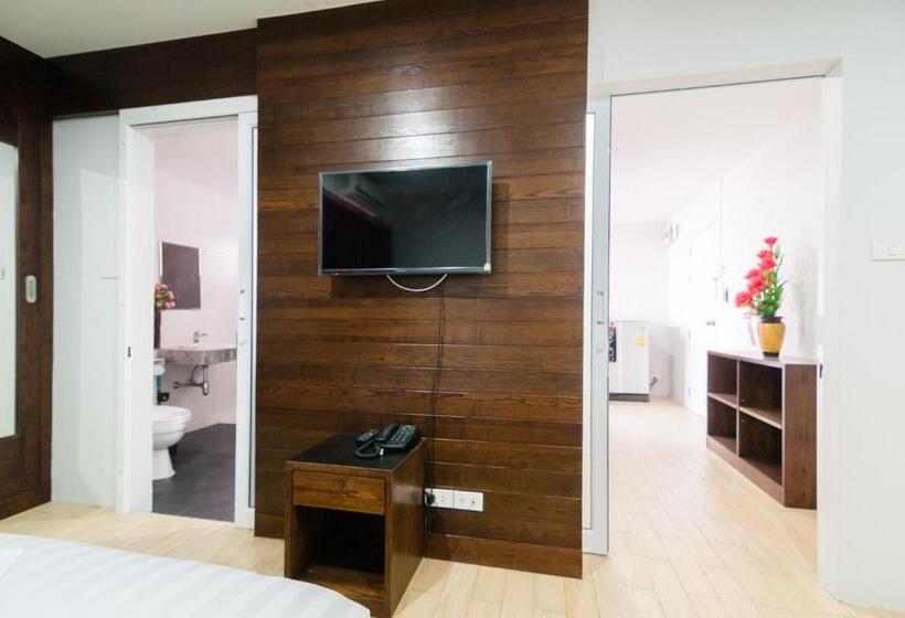 شقة غرفة واحدة, The Chateau Chiang Mai Residence