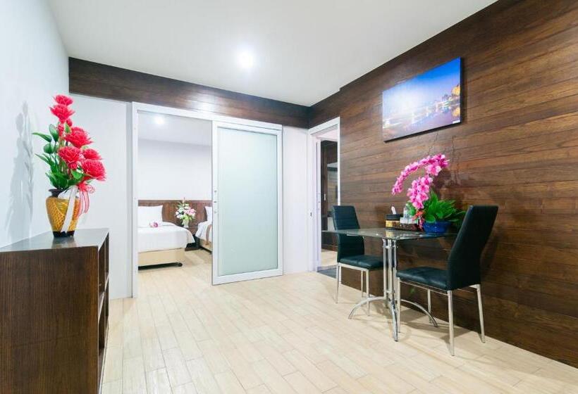 شقة غرفة واحدة, The Chateau Chiang Mai Residence