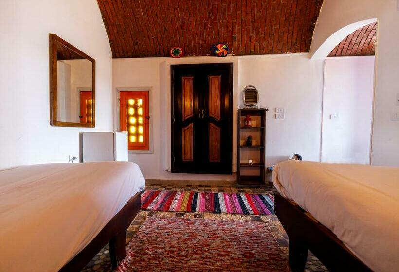 اتاق استاندارد با تراس, Artika Wadi Kiki