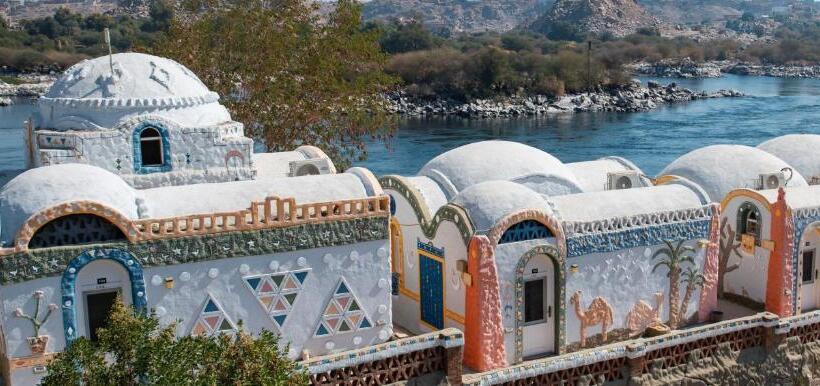 کلبه ییلاقی, Artika Wadi Kiki