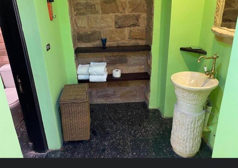 کلبه ییلاقی, Artika Wadi Kiki