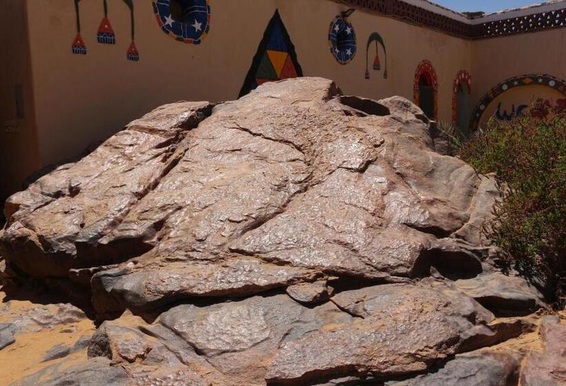 اتاق استاندارد با تخت بزرگ, Artika Wadi Kiki