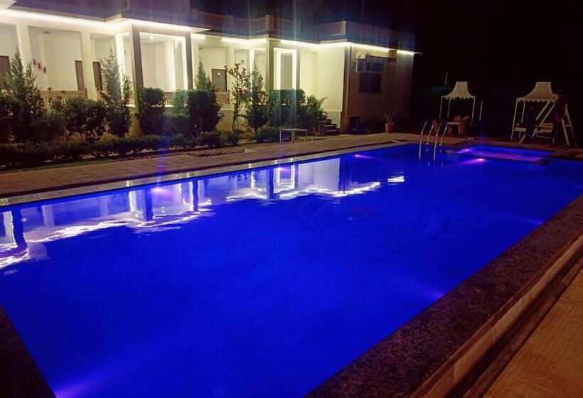 اتاق سوپریور, Brahma Heritage Pool With Nature