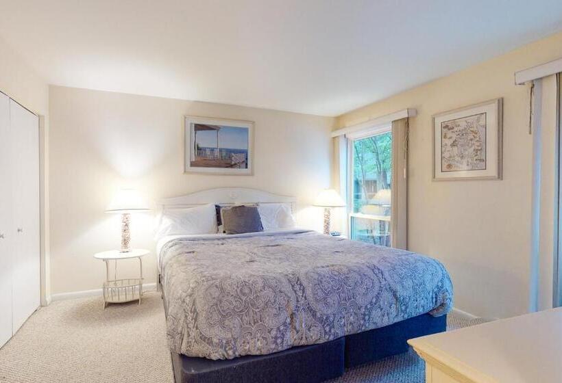 شقة غرفة واحدة, Sea Colony   2004 Doubles