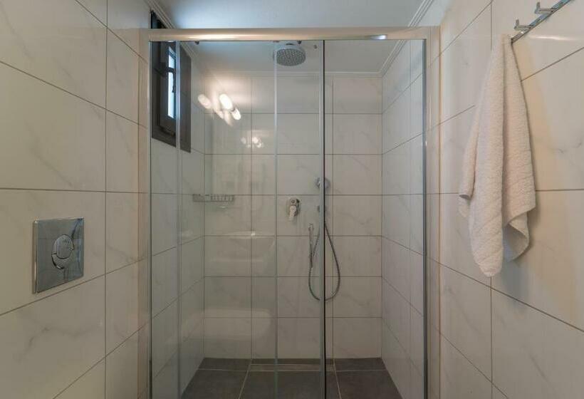 带海景的标准房, Achilles Hill