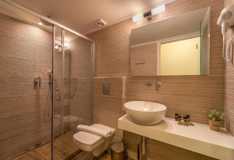 带海景的复工套房, Achilles Hill