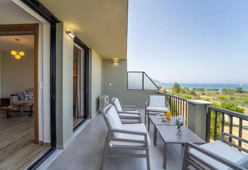 Suite Deluxe Vue Mer, Achilles Hill