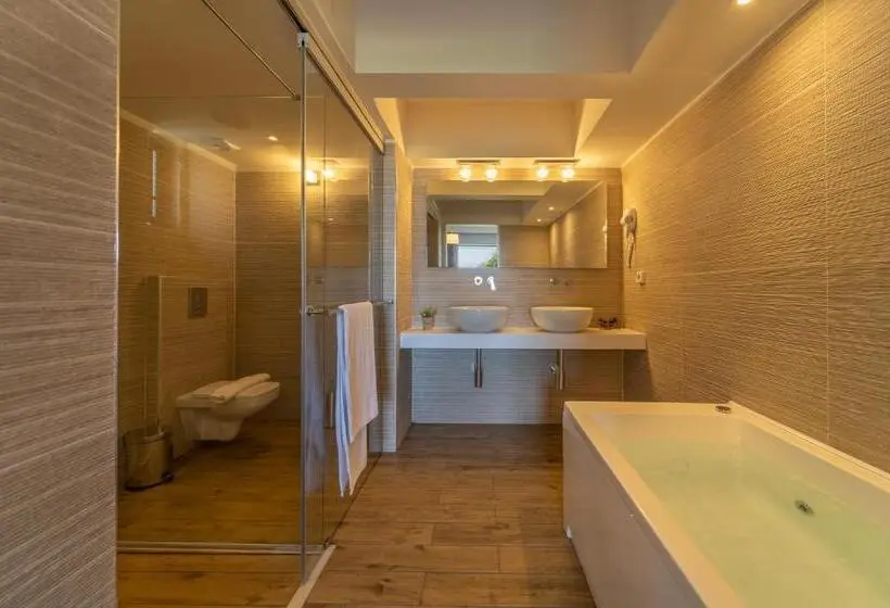 Suite Deluxe Vue Mer, Achilles Hill