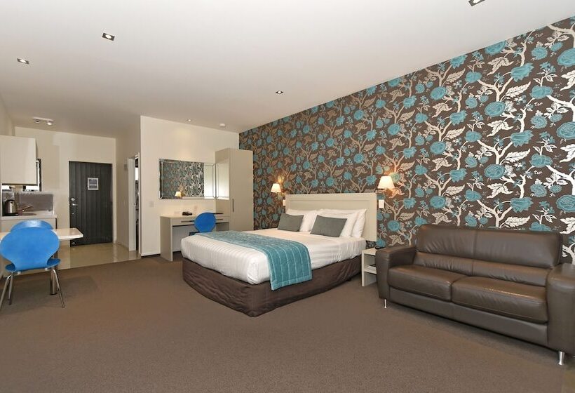 استودیو اجرایی, Aoraki Court Motel