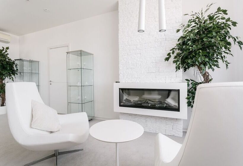 سوئیت پرزیدنت, Grand Hotel Oka Premium