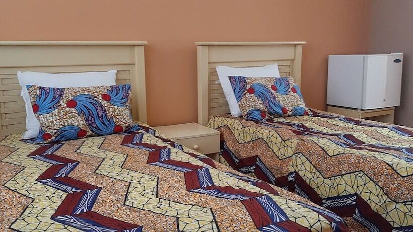 اتاق خانوادگی, Ah Maio