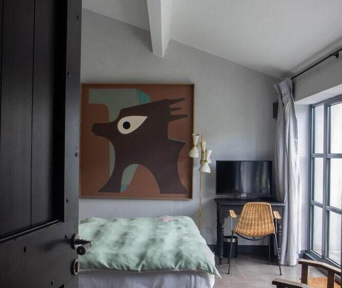 غرفة عائلية, Auberge De Banne