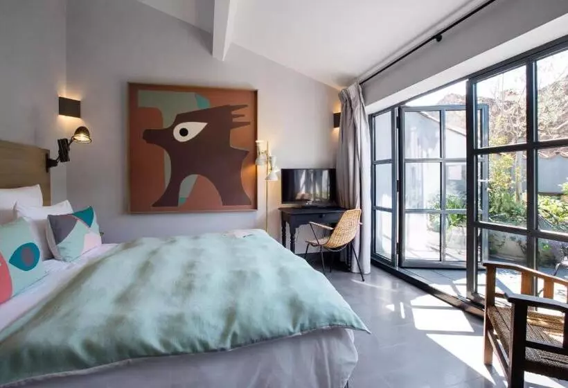 ファミリールーム, Auberge De Banne