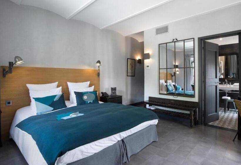 غرفة برستيج, Auberge De Banne