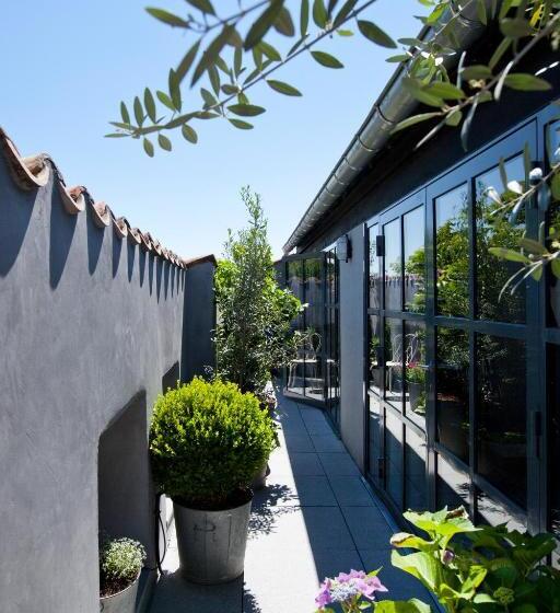 غرفة برستيج, Auberge De Banne