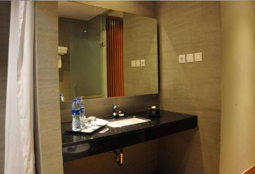 Люкс, Batiqa Hotel Jababeka Cikarang