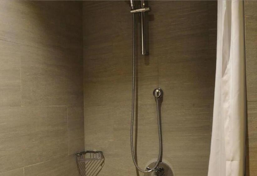 스위트, Batiqa Hotel Jababeka Cikarang