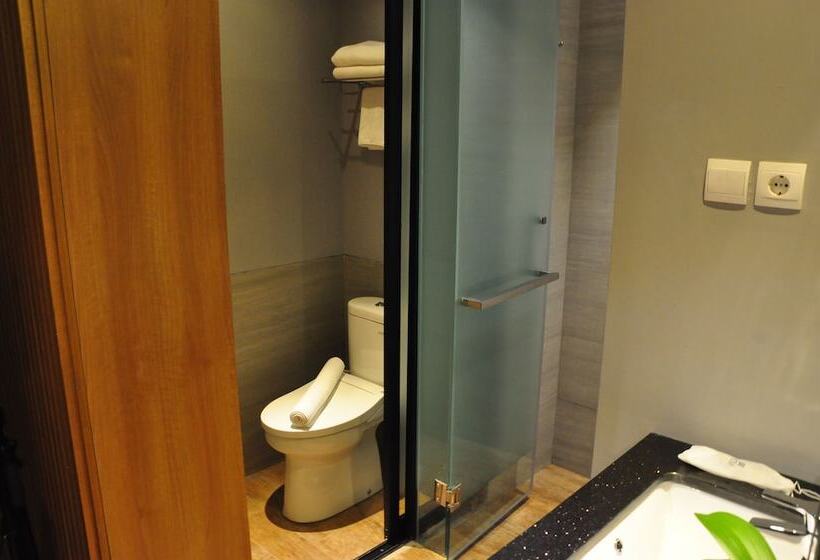 수피리어 룸, Batiqa Hotel Jababeka Cikarang