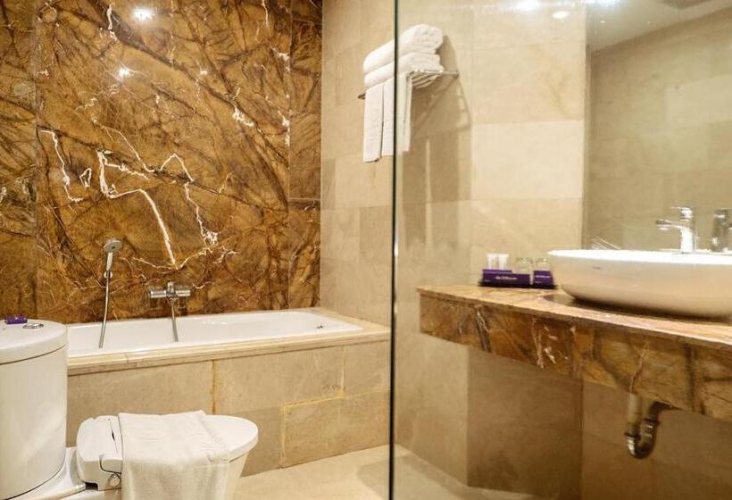 Executive Suite, Da Vienna Boutique