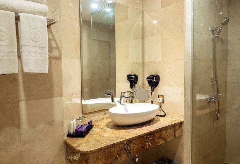 Executive Suite, Da Vienna Boutique