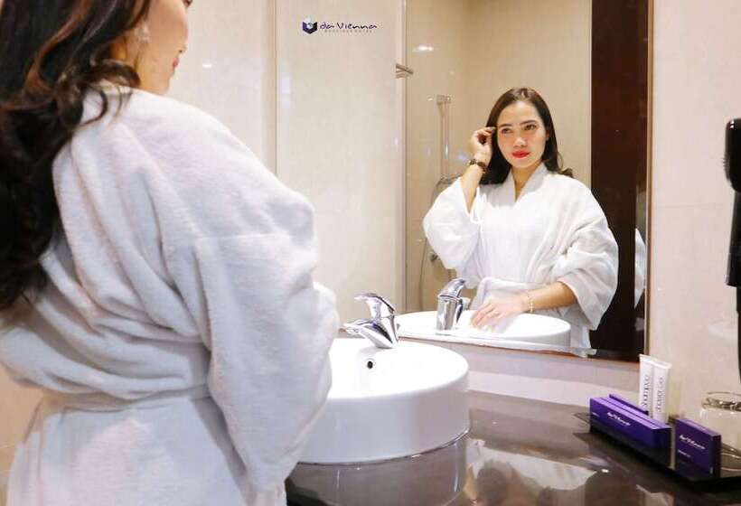 Executive Suite, Da Vienna Boutique