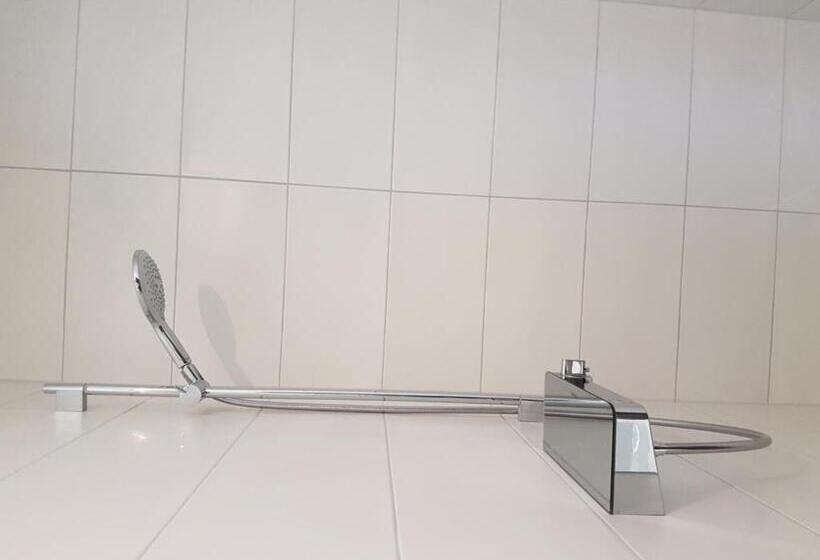 اتاق استاندارد, Des Bois