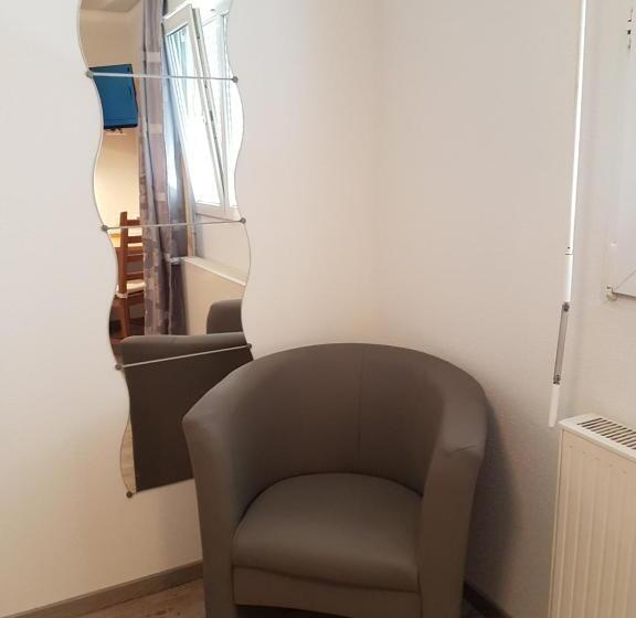 اتاق استاندارد برای معلولان, Des Bois