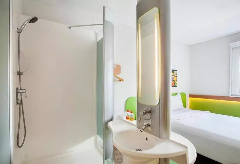 Camera Standard con Letti a Castello, Ibis Budget Semarang Tendean
