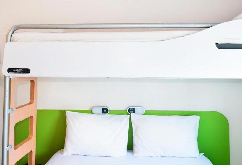 Номер Стандарт с Койками, Ibis Budget Semarang Tendean