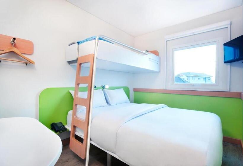 标准间带双层床, Ibis Budget Semarang Tendean