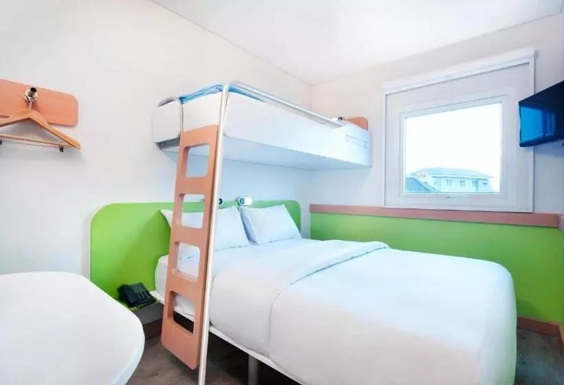 Camera Standard con Letti a Castello, Ibis Budget Semarang Tendean