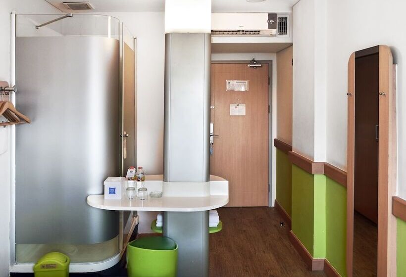 Номер Стандарт, Ibis Budget Semarang Tendean