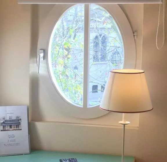 スタンダードルーム, Hôtel Des 3 Marches  Logis Hôtel Restaurant